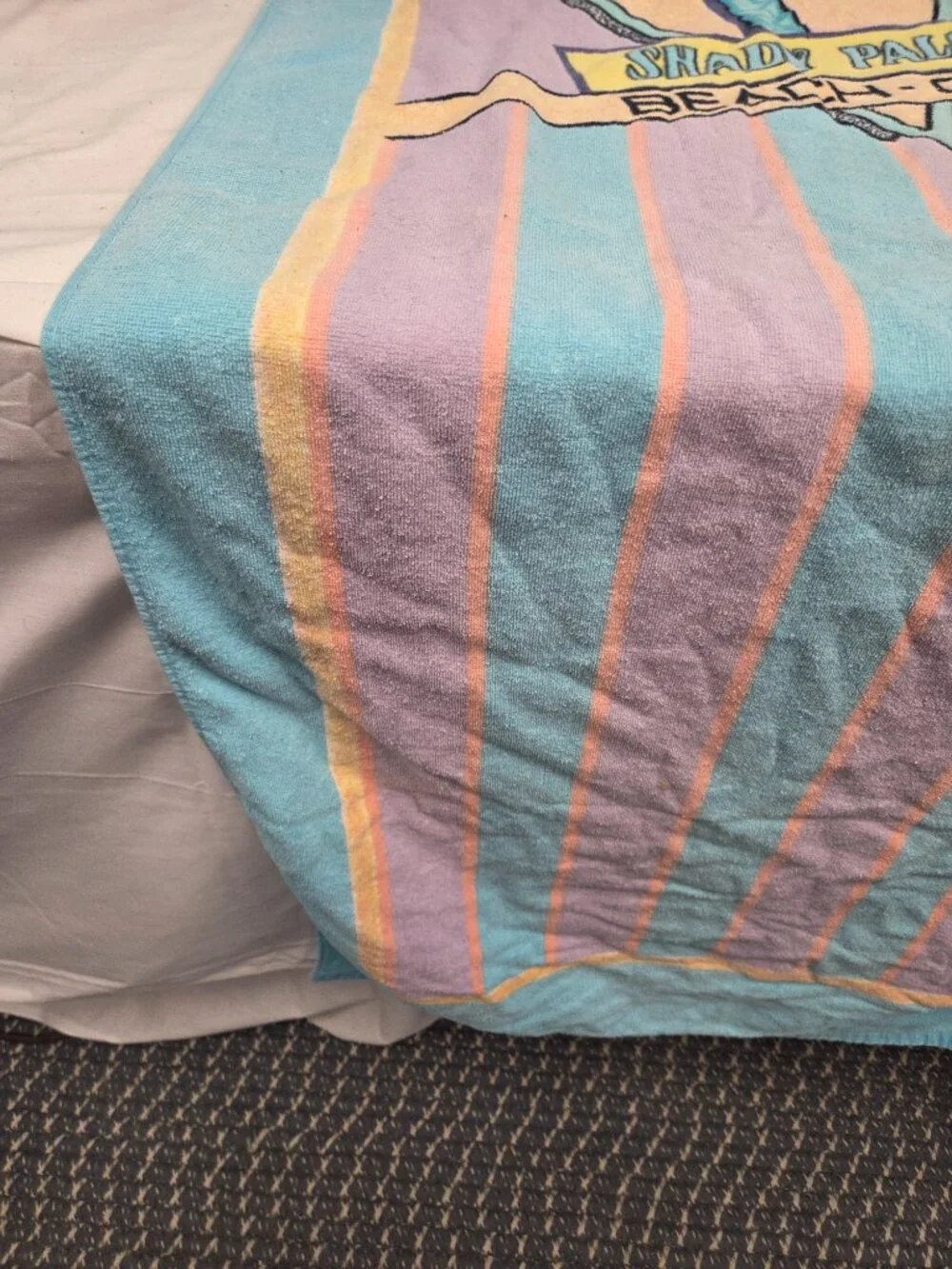 Vtg beach towel